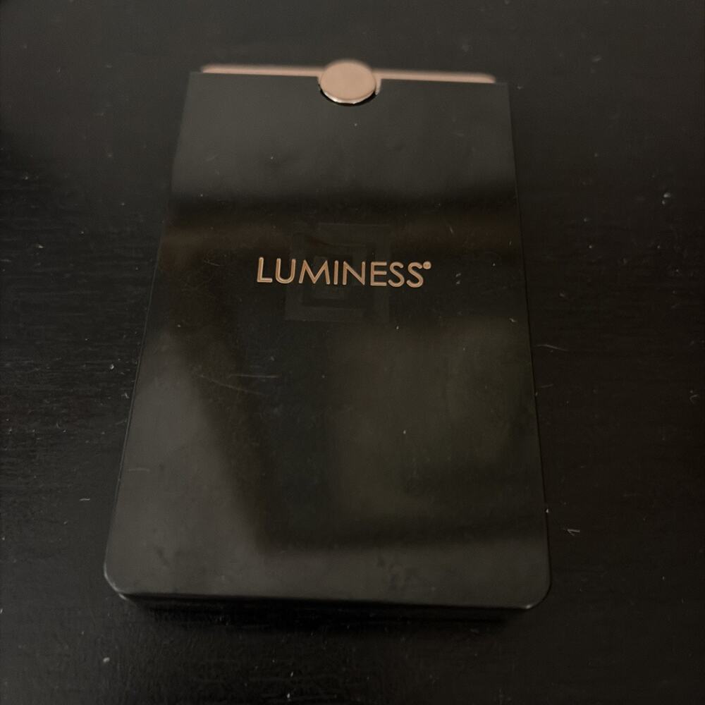 Luminess Alluring Lip and Eye Compact With Eyeshadow and Lipstick - New Makeup - Picture 2 of 5
